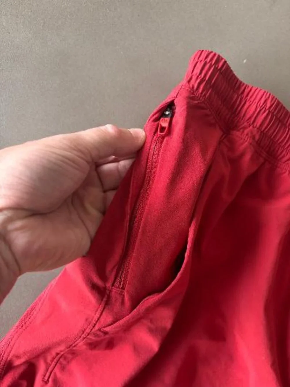 LULULEMON - PACEBREAK Mens LINED shorts - 5
